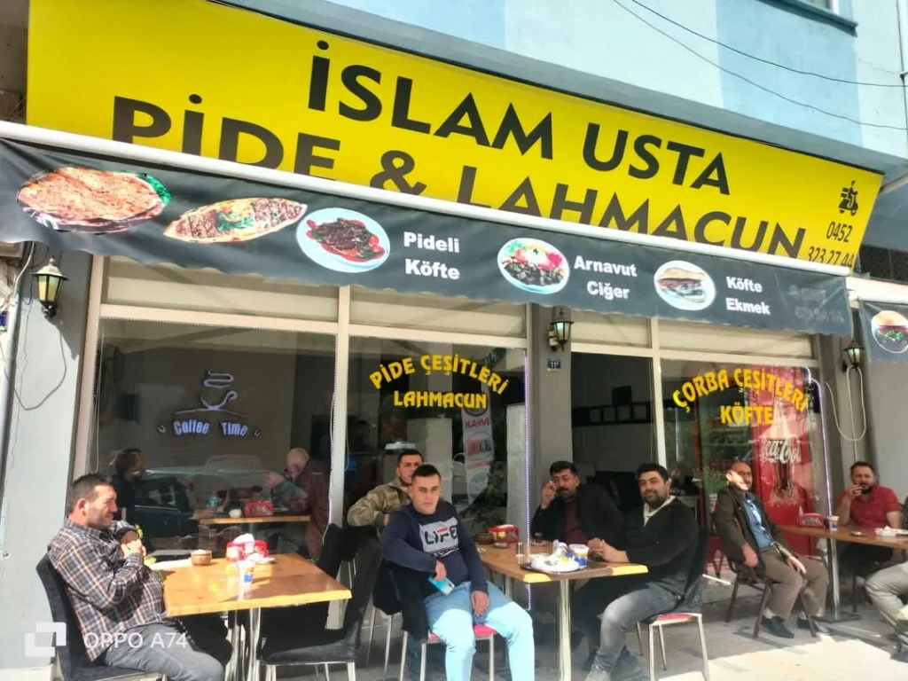İslam Usta Pide ve Lahmacun Salonu